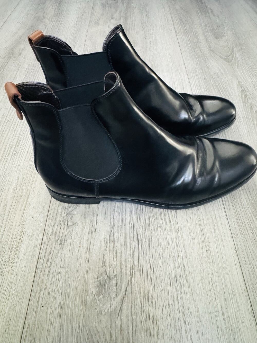 AGL Attilio Giusti Leombruni Bootie Womens sz 11.5 Black Leather Chelsea Ankle